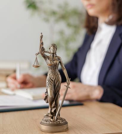 statuette-of-the-goddess-of-justice-a-symbol-of-h-2023-11-27-05-11-22-utc